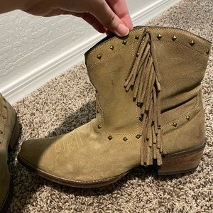 Roper women booties light brown/tan color